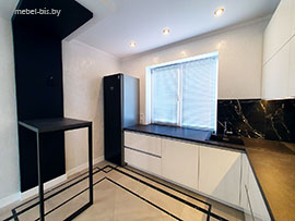 Барная стойка на кухне.