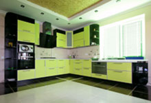 Кухня. Фасады: HPL пластик, торцы фасадов отделаны аллюминиевым профилем.