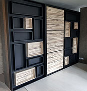 Купе-перегородка в квартире-студии в стиле нео-лофт.