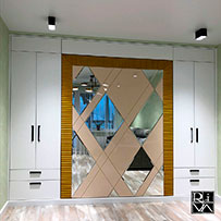 Шкаф-кровать трансформер. Кровать в собранном виде убирается в шкаф.