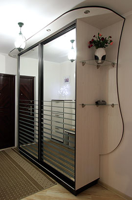 Шкаф-купе, зеркало с пескоструйной обработкой