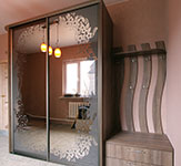 Шкаф-купе в прихожей.