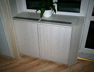 Материал: ДСП Гасиенда белая; вентиляционные решётки: аллюминий.