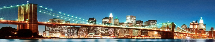 Скинали. Мост на рекой на фоне вечернего города.